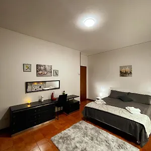 https://arena-rooms.hotelinveneto.com